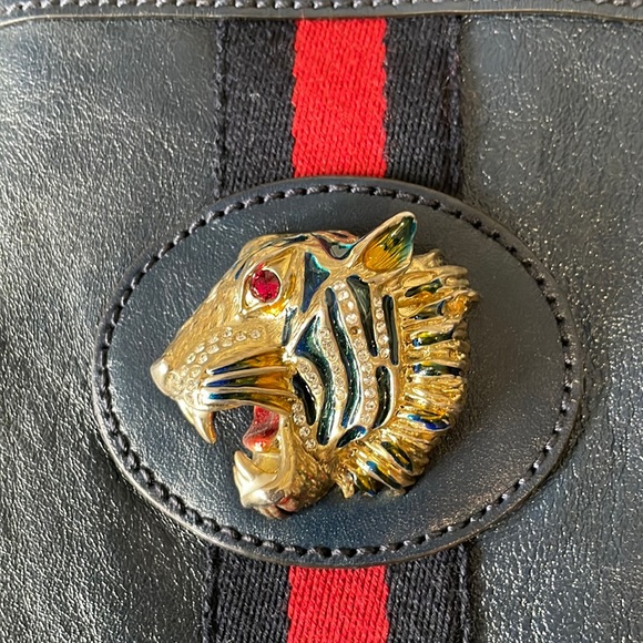 Gucci AUTHENTIC Rajah Large Leather Tote Bag with detachable mini bag - Picture 13 of 17